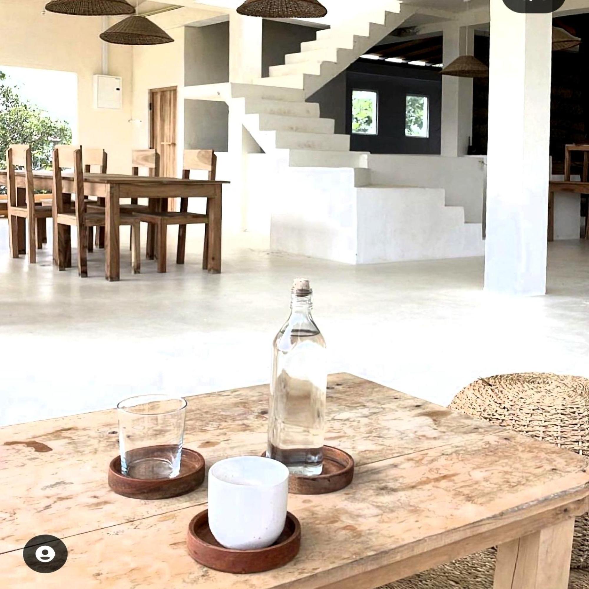 Ocean Bay Surf Resort Weligama Buitenkant foto